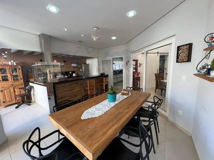 Foto 5 de Casa de Condomínio com 4 quartos à venda, 360m2 em Residencial Villaggio II, Bauru - SP