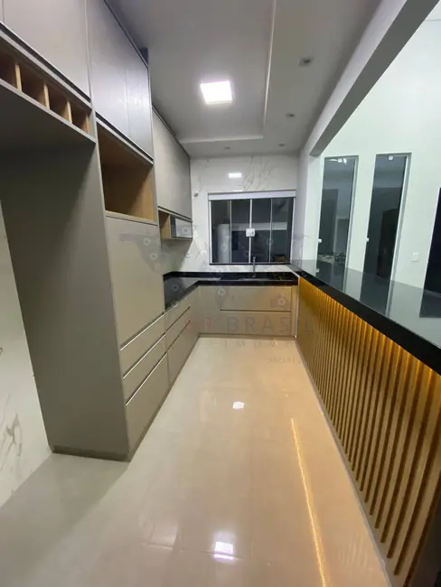 Foto 3 de Casa com 3 quartos à venda, 180m2 em Parque São João, Bauru - SP