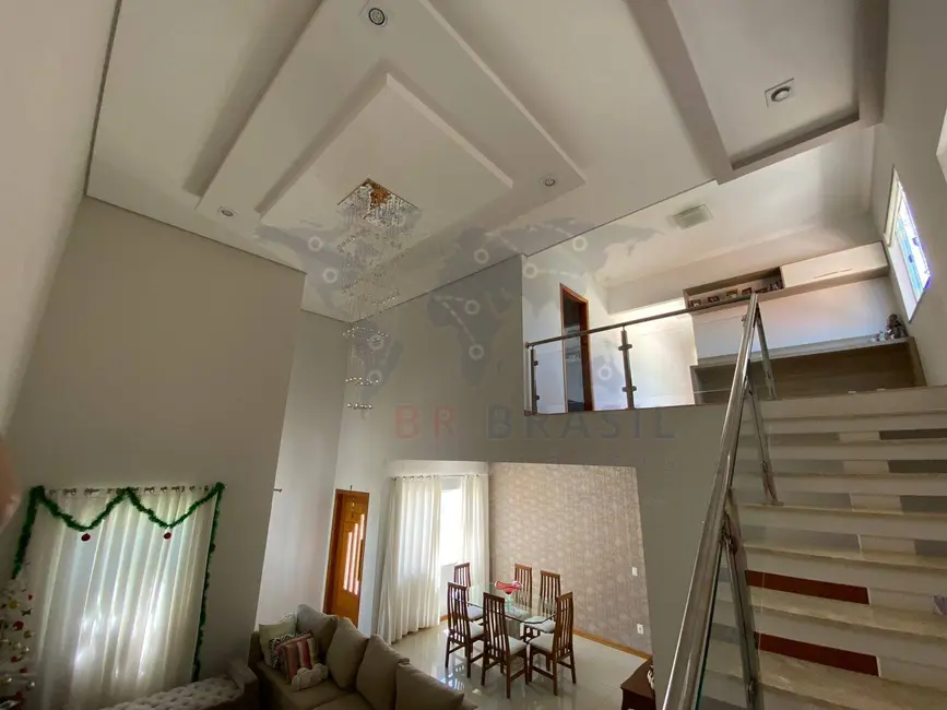 Foto 5 de Casa com 3 quartos à venda, 386m2 em Centro, Piratininga - SP