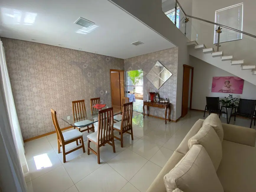 Foto 4 de Casa com 3 quartos à venda, 386m2 em Centro, Piratininga - SP