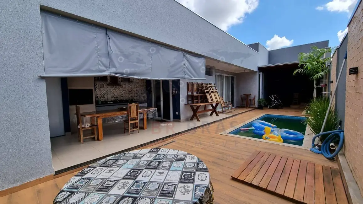 Foto 3 de Casa com 3 quartos à venda, 360m2 em Jardim Estoril III, Bauru - SP