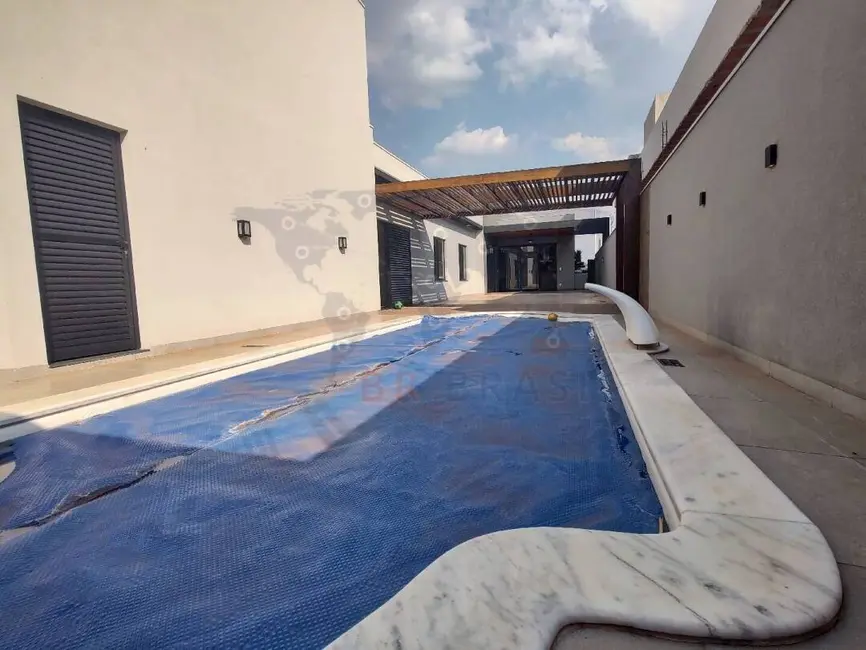 Foto 1 de Casa de Condomínio com 3 quartos à venda, 530m2 em Piratininga - SP