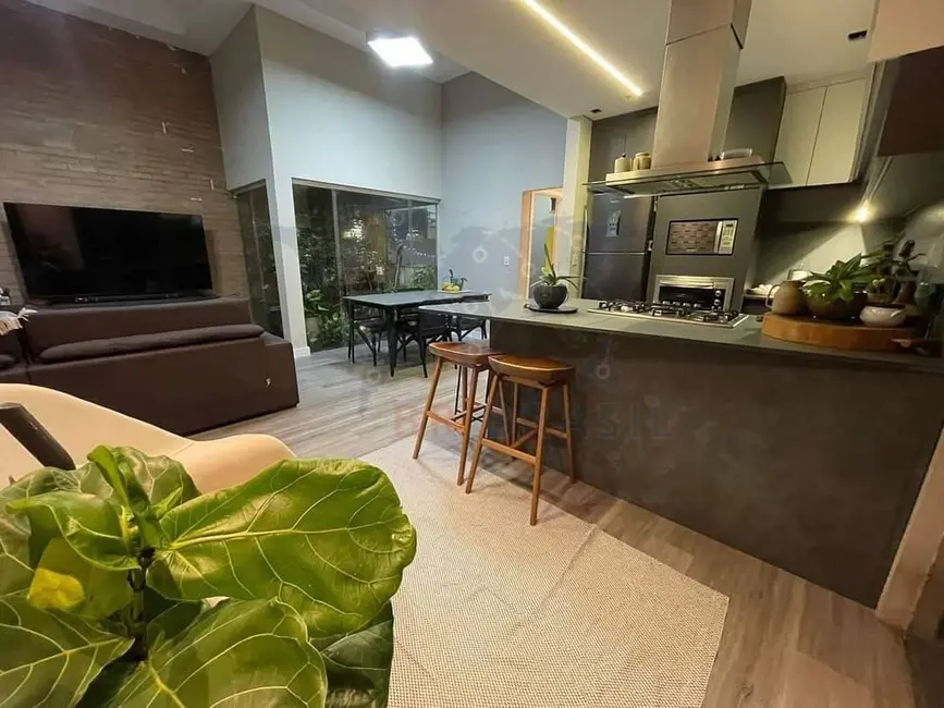 Casa com 3 quartos à venda, 200m2 em Núcleo Habitacional Mary Dota, Bauru - SP - imagem 8 Foto 8 de Casa com 3 quartos à venda, 200m2 em Núcleo Habitacional Mary Dota, Bauru - SP