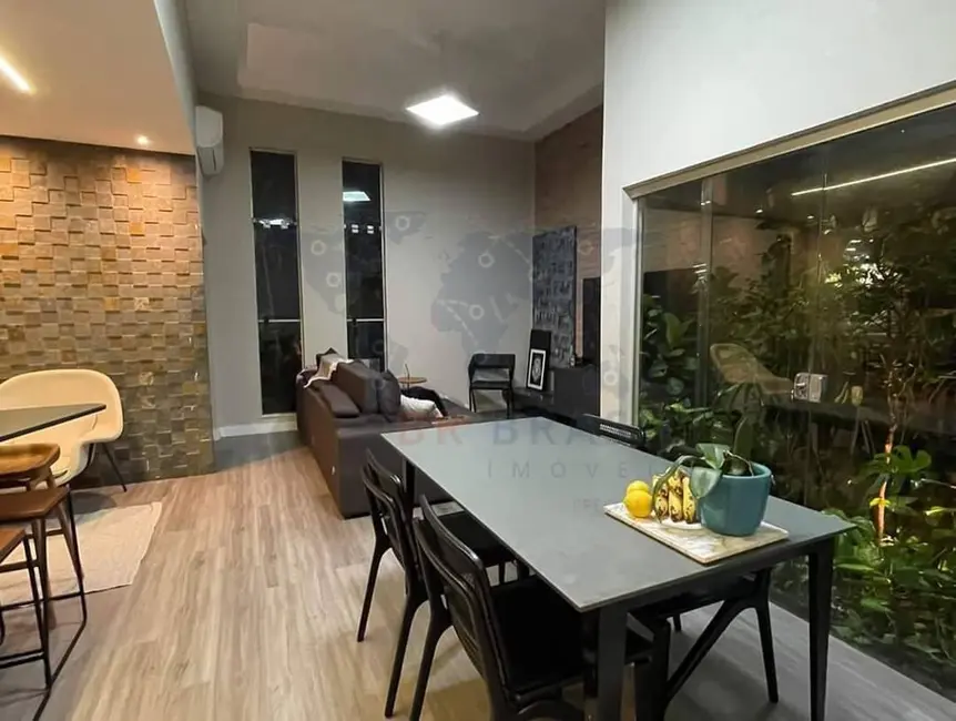 Casa com 3 quartos à venda, 200m2 em Núcleo Habitacional Mary Dota, Bauru - SP - imagem 9 Foto 9 de Casa com 3 quartos à venda, 200m2 em Núcleo Habitacional Mary Dota, Bauru - SP