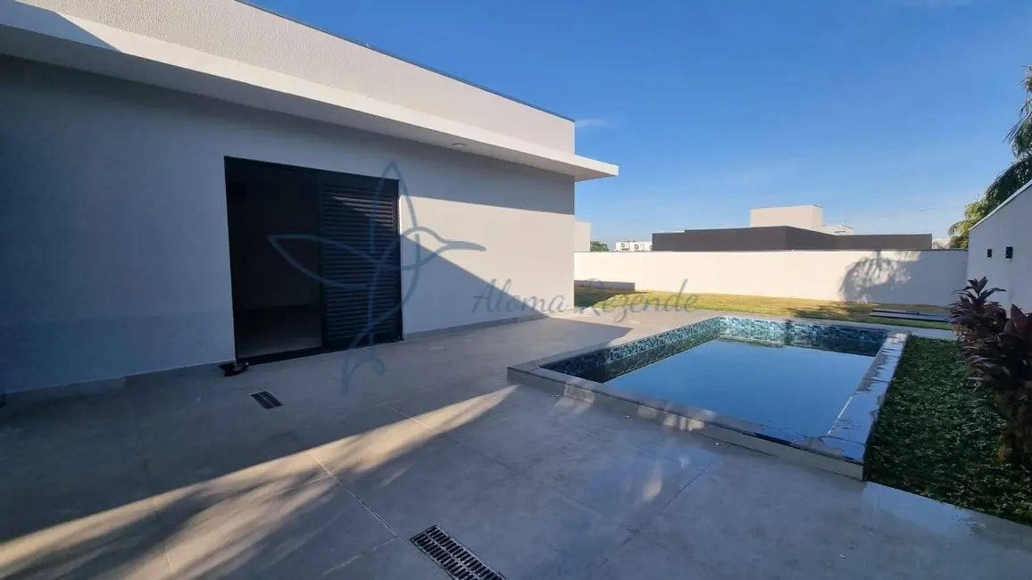 Foto 3 de Casa de Condomínio com 3 quartos à venda, 450m2 em Piratininga - SP