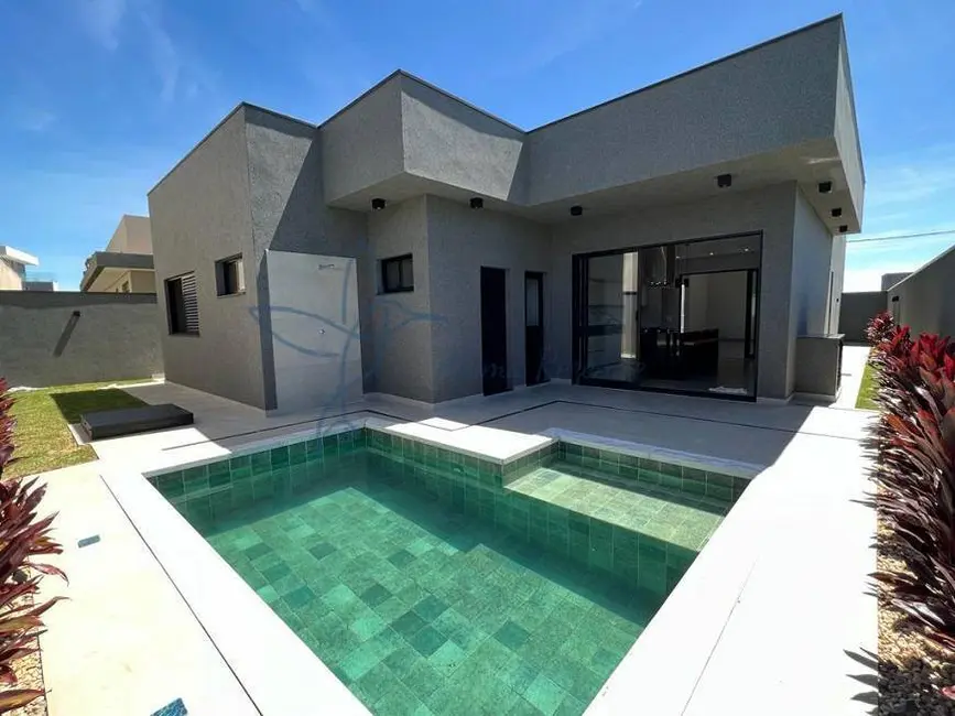 Foto 1 de Casa de Condomínio com 3 quartos à venda em Bauru - SP