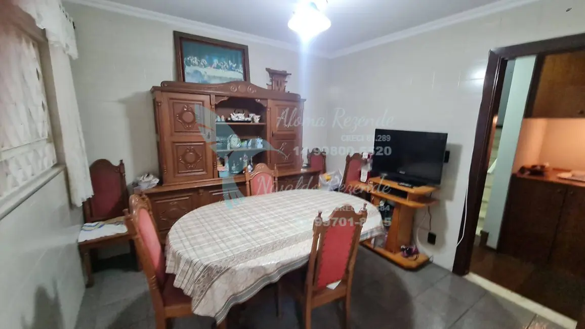 Casa com 5 quartos à venda, 300m2 em Bauru - SP - imagem 5 Foto 5 de Casa com 5 quartos à venda, 300m2 em Bauru - SP