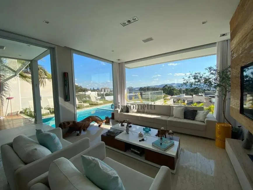 Casa de Condomínio com 4 quartos à venda, 525m2 em Tamboré, Santana De Parnaiba - SP - imagem 4 Foto 4 de Casa de Condomínio com 4 quartos à venda, 525m2 em Tamboré, Santana De Parnaiba - SP