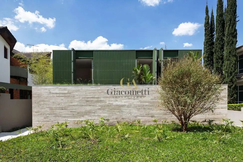 Casa de Condomínio com 5 quartos à venda, 950m2 em Tamboré, Santana De Parnaiba - SP - imagem 2 Foto 2 de Casa de Condomínio com 5 quartos à venda, 950m2 em Tamboré, Santana De Parnaiba - SP