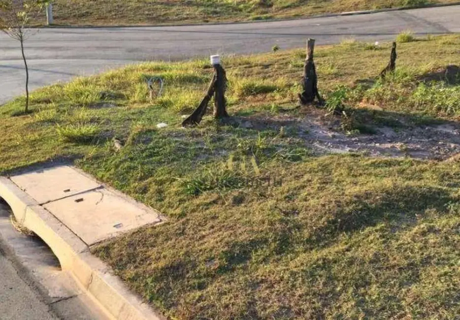 Foto 4 de Terreno / Lote à venda, 254m2 em Santana De Parnaiba - SP