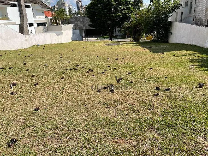 Foto 4 de Terreno / Lote à venda, 560m2 em Barueri - SP