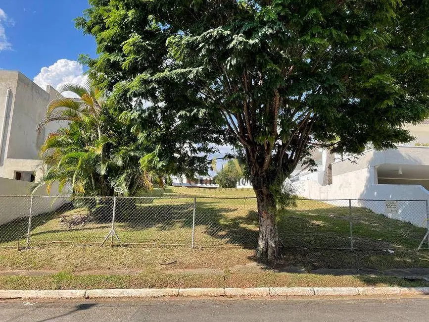 Foto 1 de Terreno / Lote à venda, 560m2 em Barueri - SP