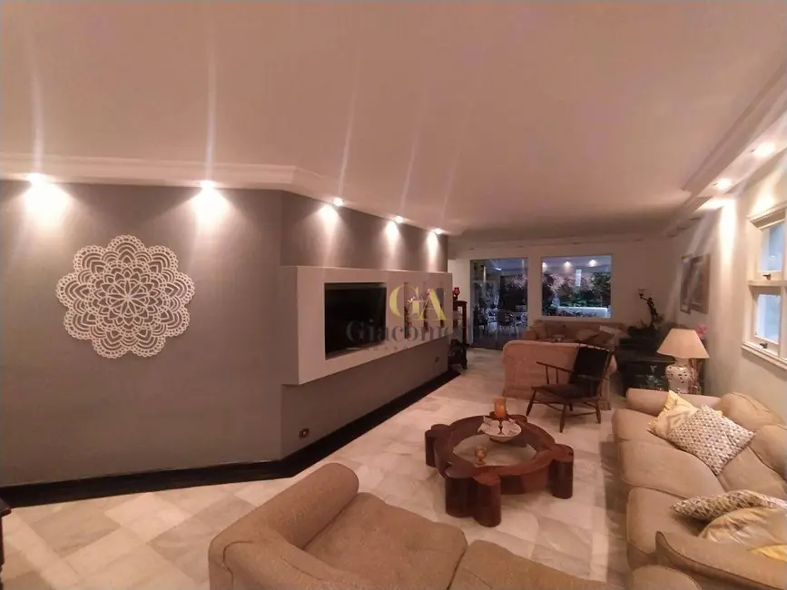 Foto 3 de Casa de Condomínio com 4 quartos à venda, 300m2 em Alphaville, Santana De Parnaiba - SP