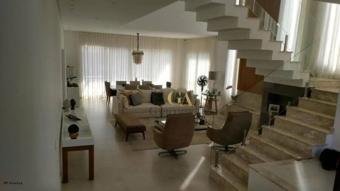 Foto 1 de Casa de Condomínio com 4 quartos à venda, 390m2 em Alphaville, Santana De Parnaiba - SP
