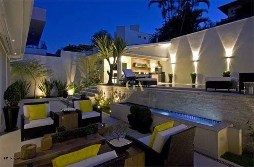 Casa de Condomínio com 4 quartos à venda, 560m2 em Barueri - SP - imagem 1 Foto 1 de Casa de Condomínio com 4 quartos à venda, 560m2 em Barueri - SP