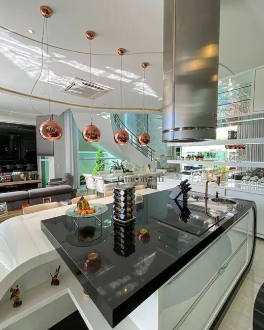 Casa de Condomínio com 4 quartos à venda, 420m2 em Tamboré, Santana De Parnaiba - SP - imagem 8 Foto 8 de Casa de Condomínio com 4 quartos à venda, 420m2 em Tamboré, Santana De Parnaiba - SP