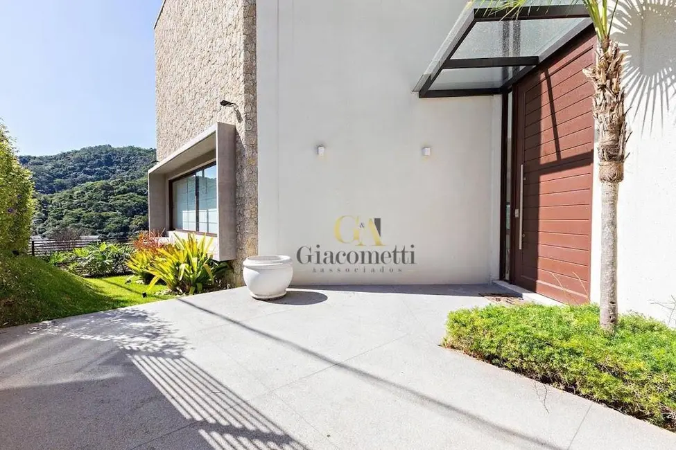 Casa de Condomínio com 4 quartos à venda, 520m2 em Tamboré, Santana De Parnaiba - SP - imagem 3 Foto 3 de Casa de Condomínio com 4 quartos à venda, 520m2 em Tamboré, Santana De Parnaiba - SP