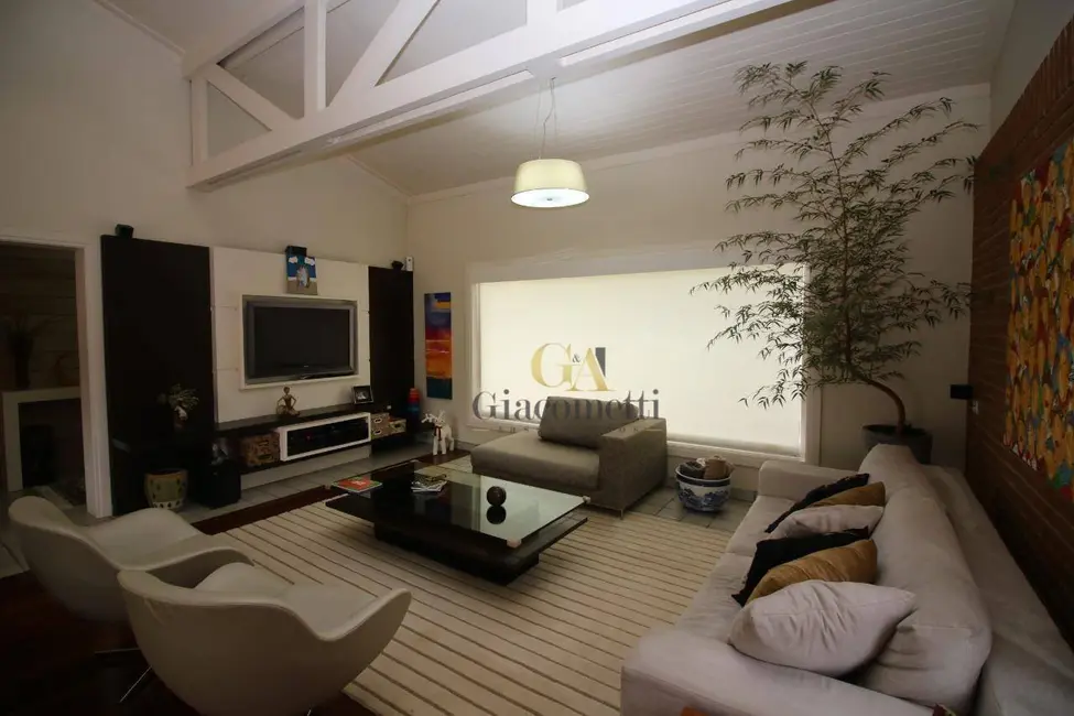 Casa de Condomínio com 4 quartos à venda, 1380m2 em Morada das Flores (Aldeia da Serra), Santana De Parnaiba - SP - imagem 4 Foto 4 de Casa de Condomínio com 4 quartos à venda, 1380m2 em Morada das Flores (Aldeia da Serra), Santana De Parnaiba - SP