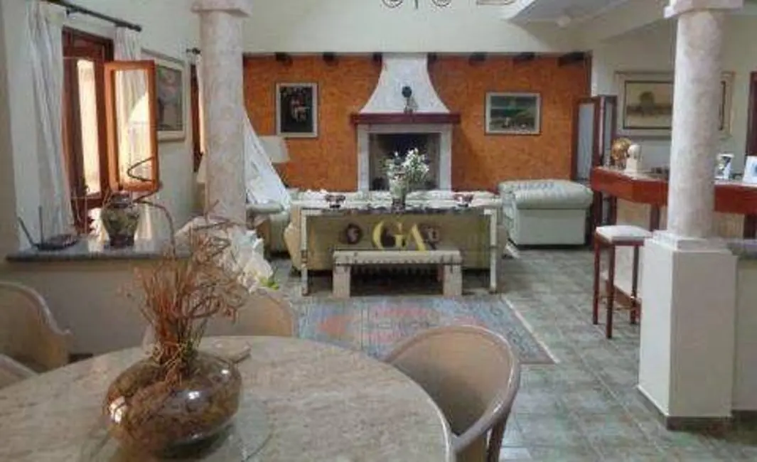 Casa de Condomínio com 4 quartos à venda, 660m2 em Morada dos Pinheiros (Aldeia da Serra), Santana De Parnaiba - SP - imagem 6 Foto 6 de Casa de Condomínio com 4 quartos à venda, 660m2 em Morada dos Pinheiros (Aldeia da Serra), Santana De Parnaiba - SP