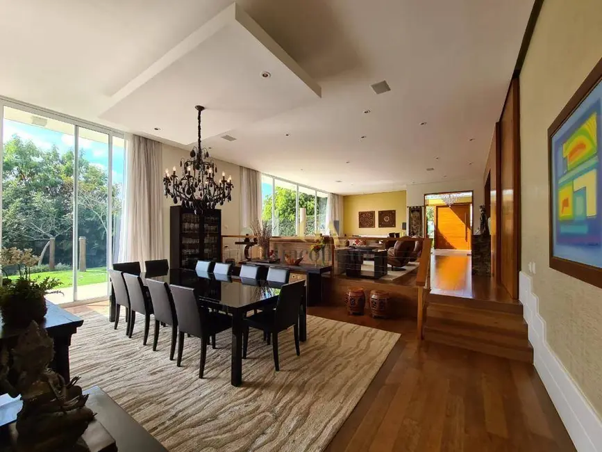 Casa de Condomínio com 5 quartos à venda, 1596m2 em Tamboré, Santana De Parnaiba - SP - imagem 4 Foto 4 de Casa de Condomínio com 5 quartos à venda, 1596m2 em Tamboré, Santana De Parnaiba - SP