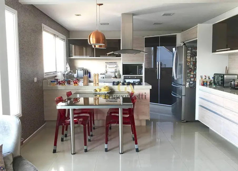 Foto 8 de Casa de Condomínio com 4 quartos à venda, 360m2 em Santana De Parnaiba - SP