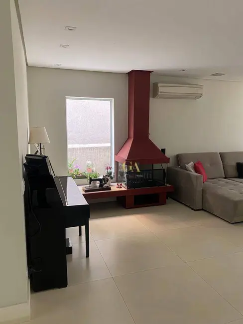 Foto 3 de Casa de Condomínio com 4 quartos à venda, 360m2 em Santana De Parnaiba - SP