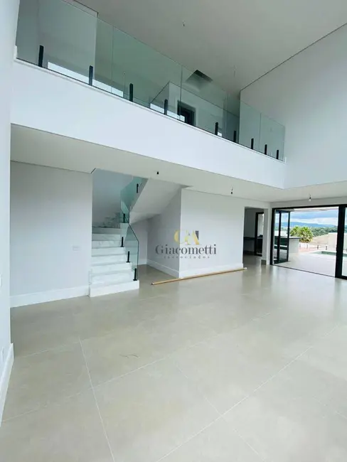 Casa de Condomínio com 4 quartos à venda, 420m2 em Santana De Parnaiba - SP - imagem 4 Foto 4 de Casa de Condomínio com 4 quartos à venda, 420m2 em Santana De Parnaiba - SP