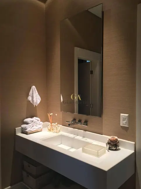 Casa de Condomínio com 6 quartos à venda, 1750m2 em Santana De Parnaiba - SP - imagem 8 Foto 8 de Casa de Condomínio com 6 quartos à venda, 1750m2 em Santana De Parnaiba - SP