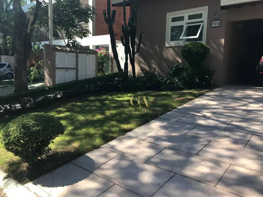 Casa de Condomínio com 4 quartos à venda, 292m2 em Santana De Parnaiba - SP - imagem 4 Foto 4 de Casa de Condomínio com 4 quartos à venda, 292m2 em Santana De Parnaiba - SP