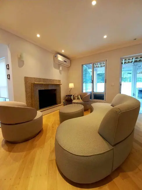 Foto 2 de Casa de Condomínio com 4 quartos à venda, 260m2 em Alphaville, Santana De Parnaiba - SP