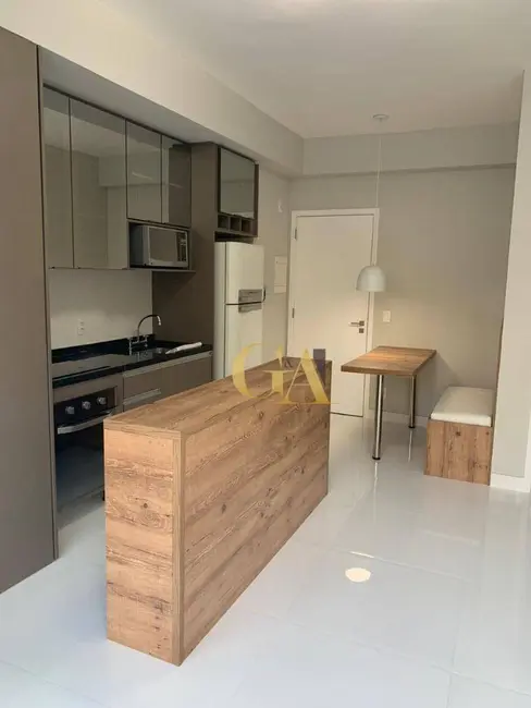 Foto 2 de Apartamento com 1 quarto para alugar, 50m2 em Tamboré, Santana De Parnaiba - SP