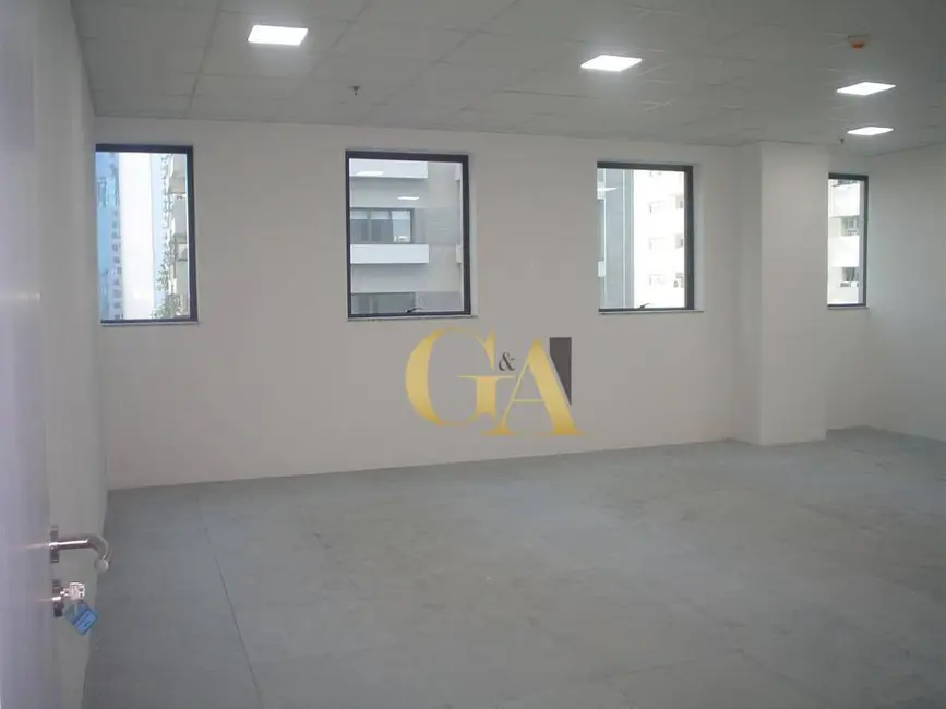 Casa de Condomínio à venda, 49m2 em Barueri - SP - imagem 9 Foto 9 de Casa de Condomínio à venda, 49m2 em Barueri - SP