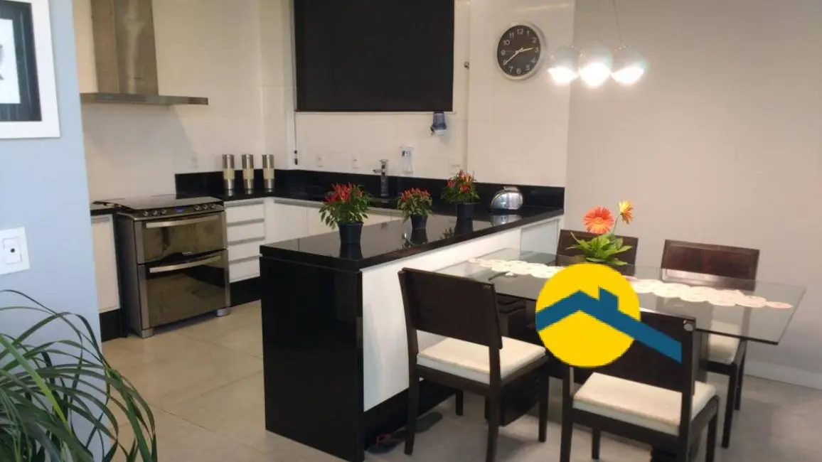 Foto 8 de Casa com 3 quartos à venda, 300m2 em São Francisco, Niteroi - RJ