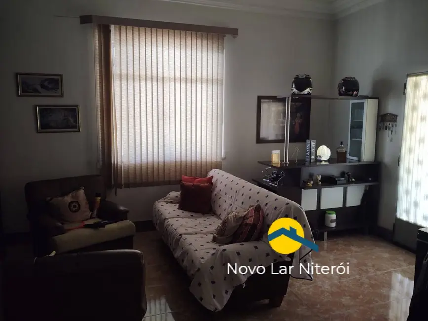 Foto 1 de Casa com 4 quartos à venda, 220m2 em Fonseca, Niteroi - RJ