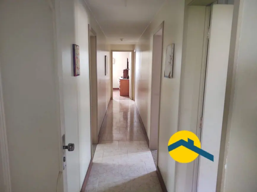 Casa com 3 quartos à venda, 540m2 em São Francisco, Niteroi - RJ - imagem 5 Foto 5 de Casa com 3 quartos à venda, 540m2 em São Francisco, Niteroi - RJ