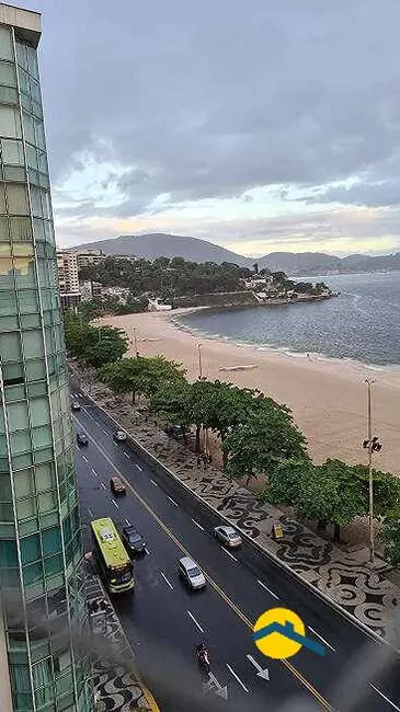 Foto 3 de Apartamento com 3 quartos à venda, 130m2 em Icaraí, Niteroi - RJ