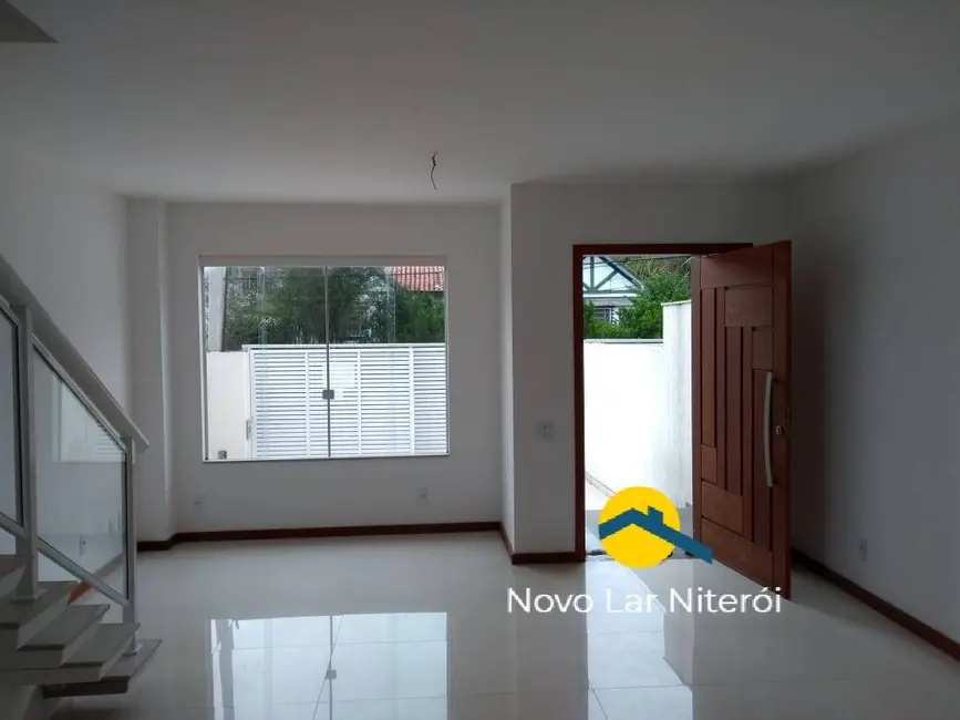 Foto 1 de Casa com 3 quartos à venda, 180m2 em São Francisco, Niteroi - RJ