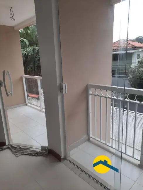 Casa com 3 quartos à venda, 180m2 em São Francisco, Niteroi - RJ - imagem 5 Foto 5 de Casa com 3 quartos à venda, 180m2 em São Francisco, Niteroi - RJ