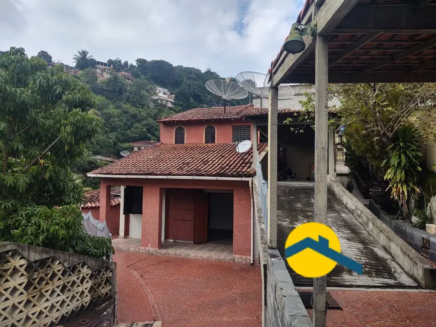 Foto 4 de Casa com 4 quartos à venda, 275m2 em Santa Rosa, Niteroi - RJ