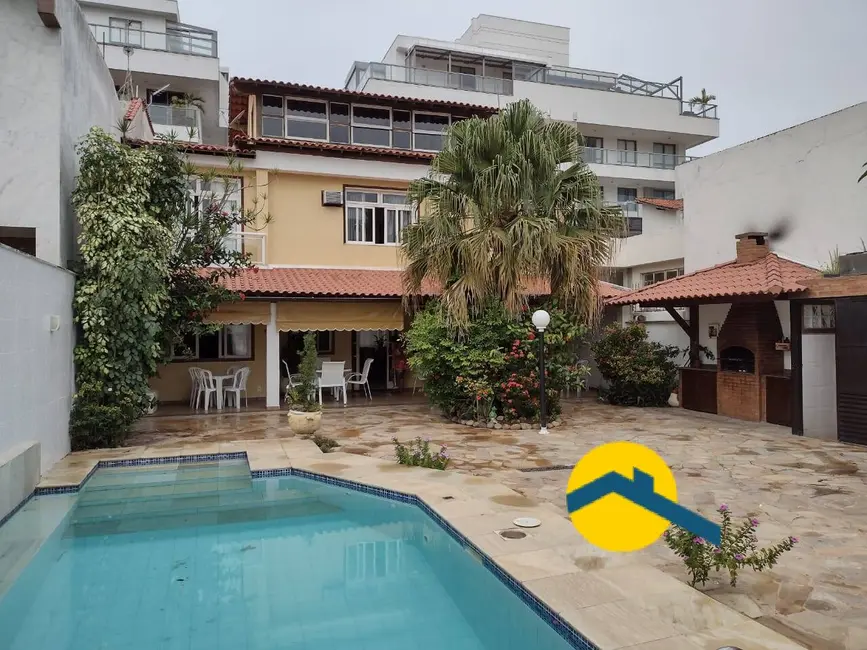 Foto 1 de Casa com 4 quartos à venda, 360m2 em Piratininga, Niteroi - RJ