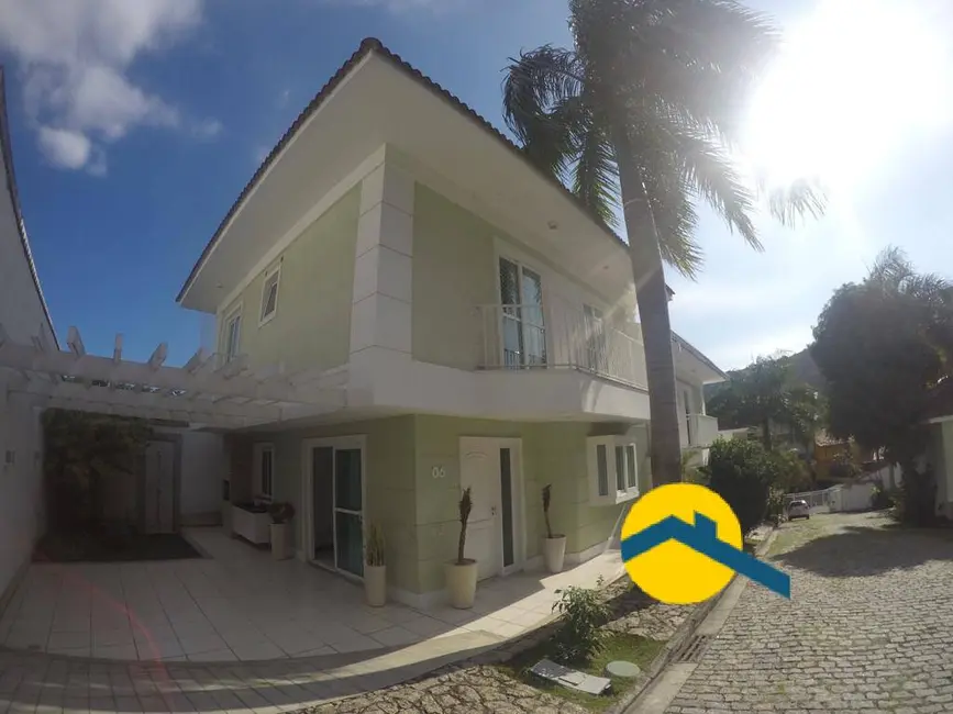 Foto 2 de Casa com 4 quartos à venda, 180m2 em São Francisco, Niteroi - RJ