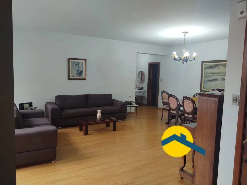 Foto 2 de Apartamento com 4 quartos à venda, 150m2 em Icaraí, Niteroi - RJ
