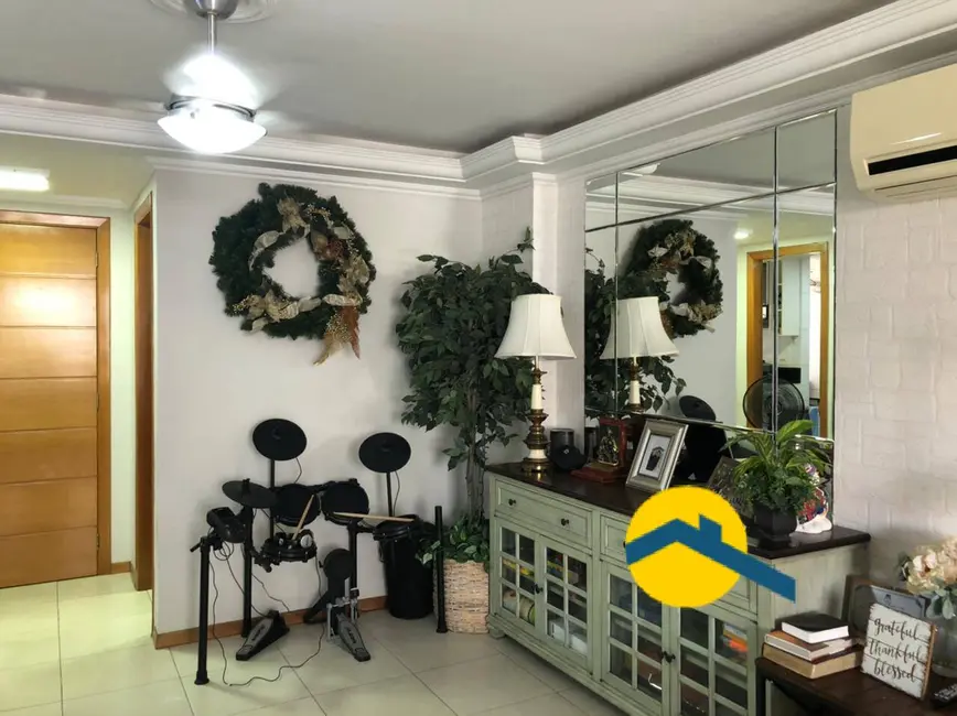 Foto 5 de Apartamento com 4 quartos à venda, 150m2 em Icaraí, Niteroi - RJ