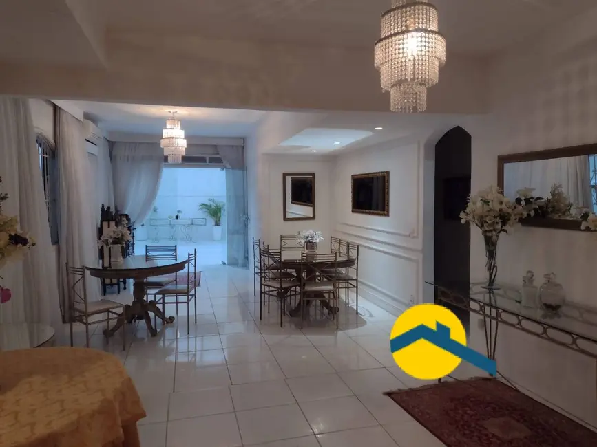 Foto 1 de Casa com 3 quartos à venda, 420m2 em São Francisco, Niteroi - RJ