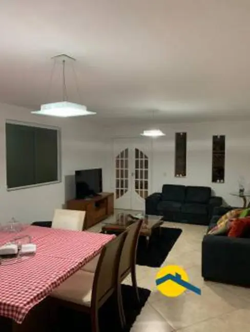 Foto 1 de Casa com 4 quartos à venda, 220m2 em São Francisco, Niteroi - RJ