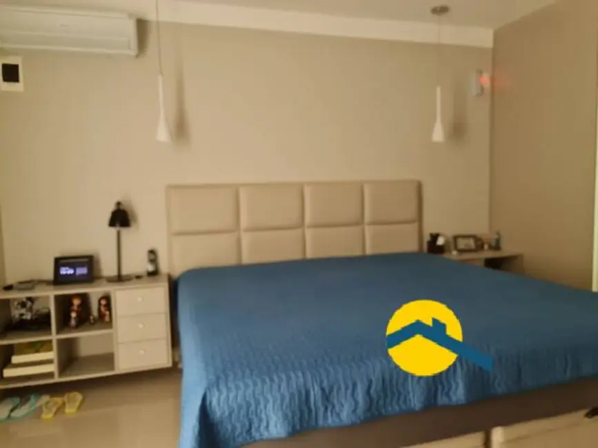 Foto 4 de Casa com 3 quartos à venda, 250m2 em Camboinhas, Niteroi - RJ