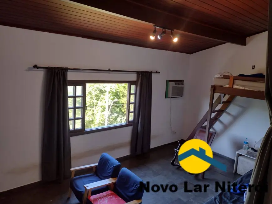 Foto 1 de Casa com 5 quartos à venda, 1300m2 em São Francisco, Niteroi - RJ