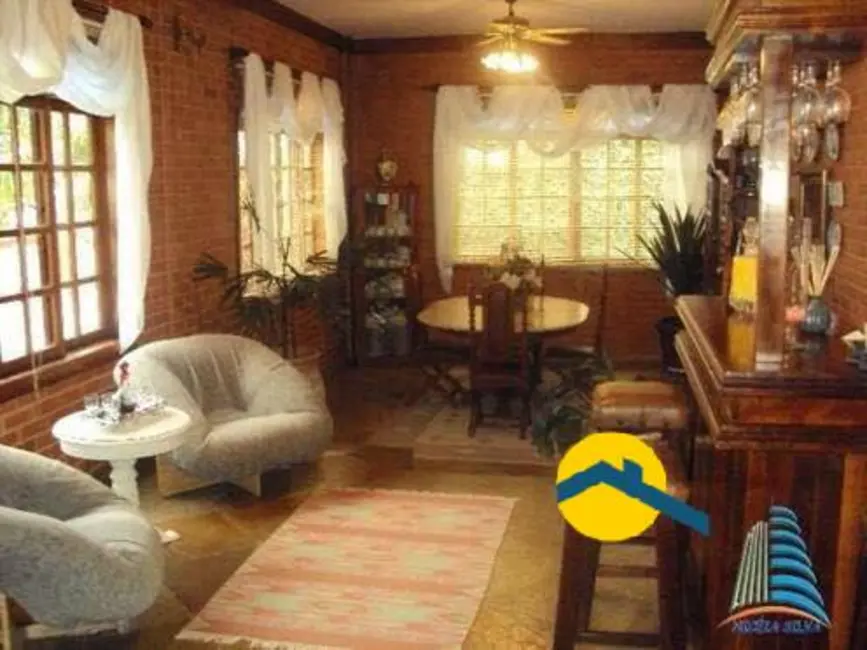 Casa com 5 quartos à venda, 350m2 em Camboinhas, Niteroi - RJ - imagem 4 Foto 4 de Casa com 5 quartos à venda, 350m2 em Camboinhas, Niteroi - RJ