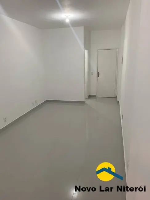 Foto 2 de Sala Comercial à venda, 35m2 em Centro, Niteroi - RJ