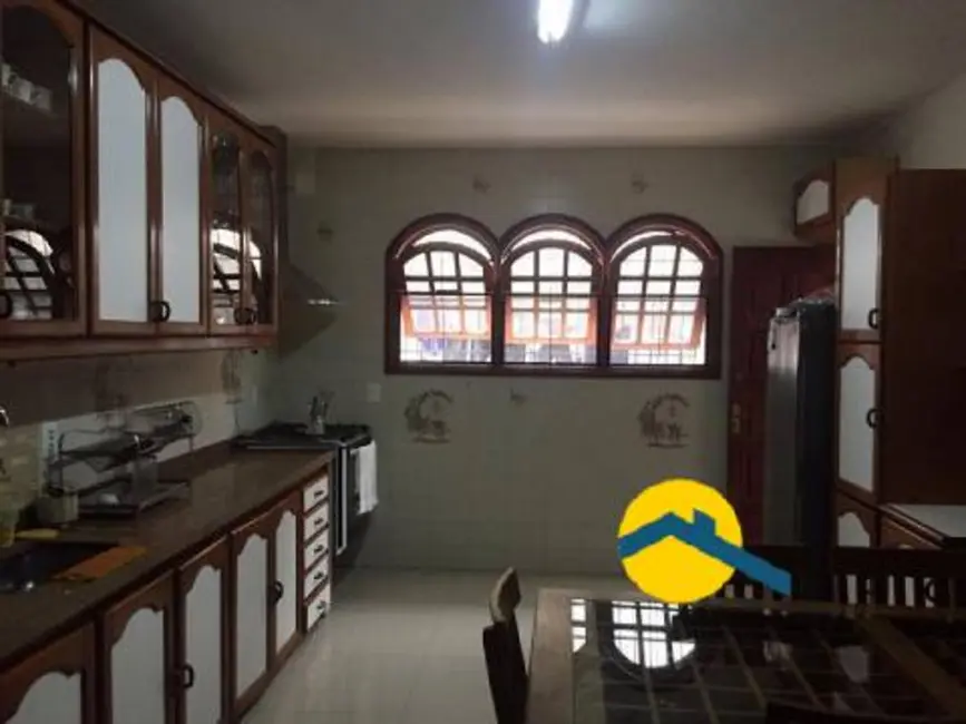 Foto 8 de Casa com 4 quartos à venda, 205m2 em Itaipu, Niteroi - RJ